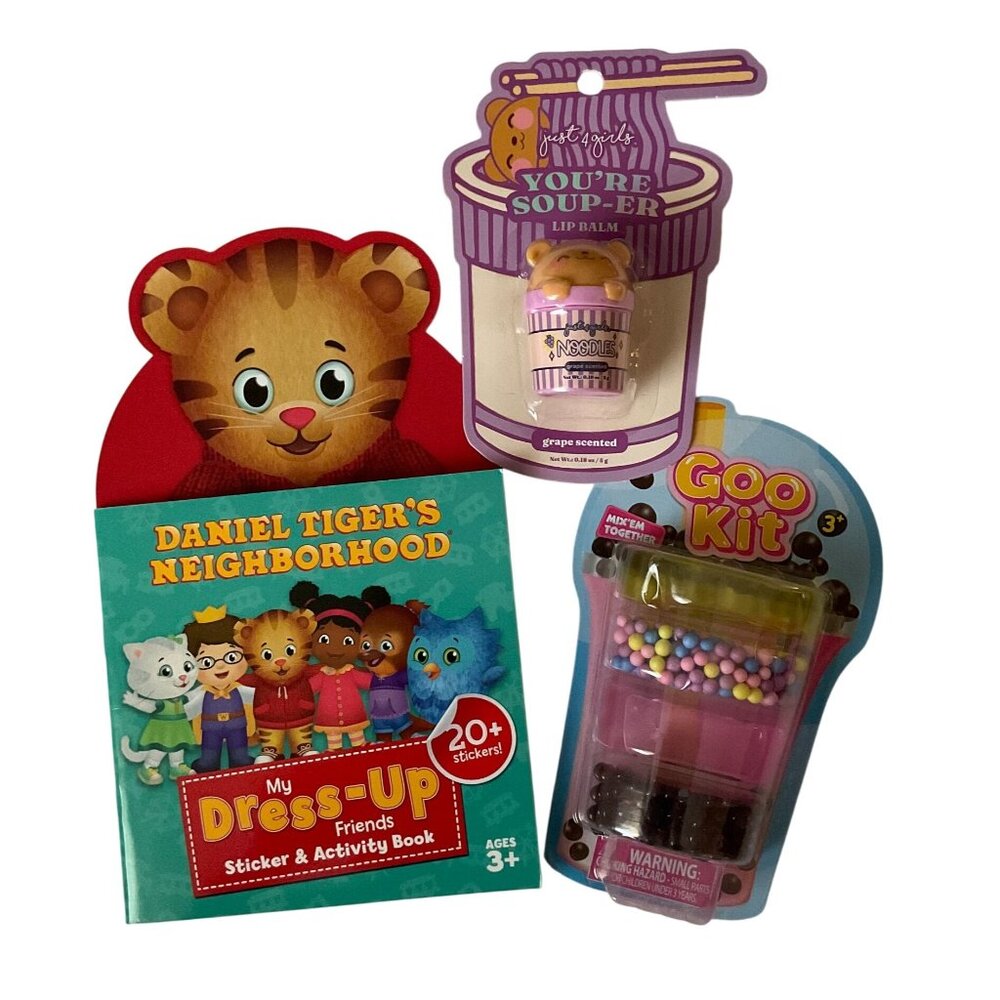 Daniel Tiger’s Neighborhood Activity Gift Set (Easter Basket Stuffer)